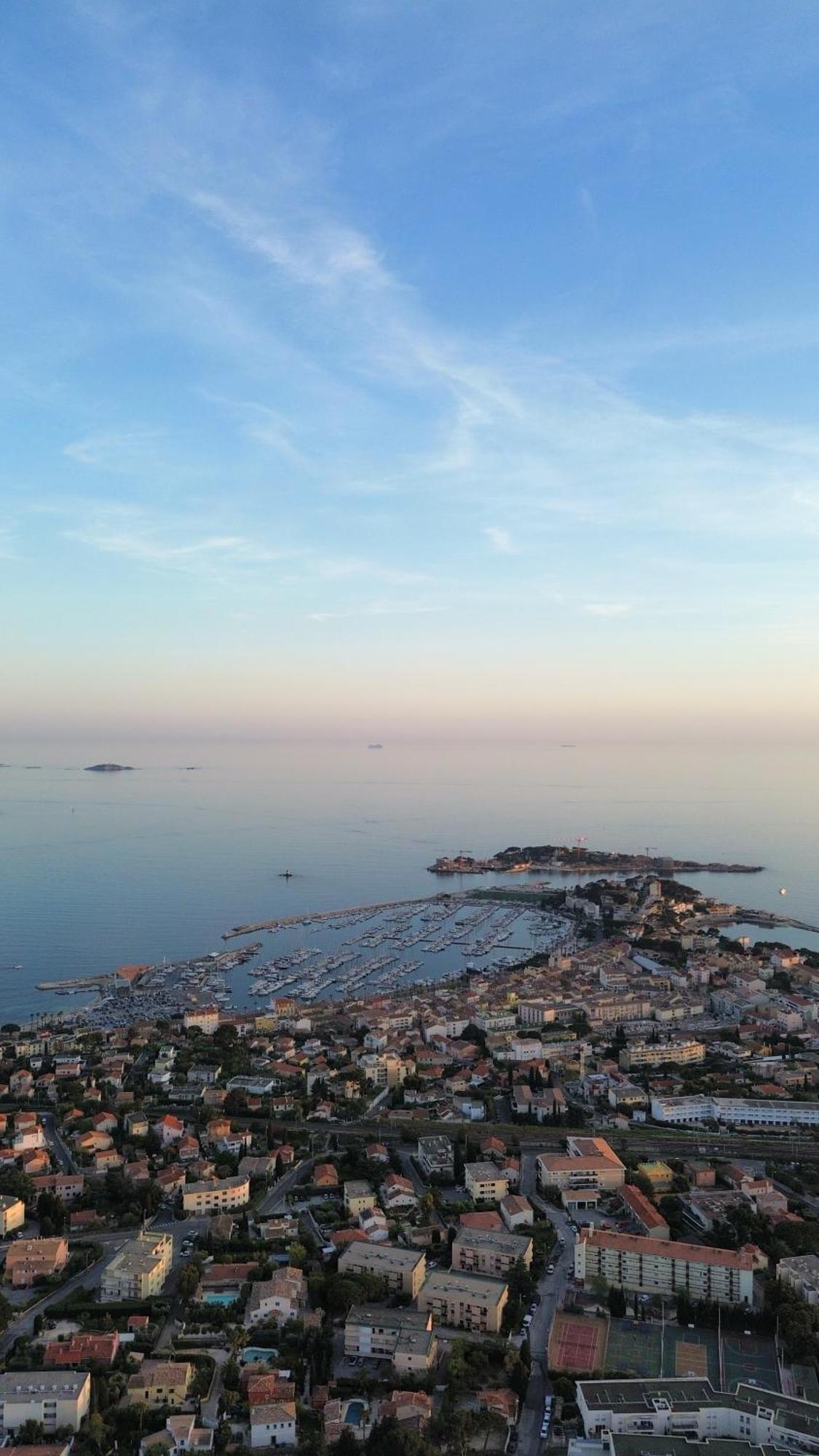 Apartamento Vue Epoustouflante Sur & La 2 Pieces, Piscine Confort 4 Etoiles, Tres Calme, Terrasse Spacieuse Sans Vis A Vis, Parking Prive Standing Bandol
