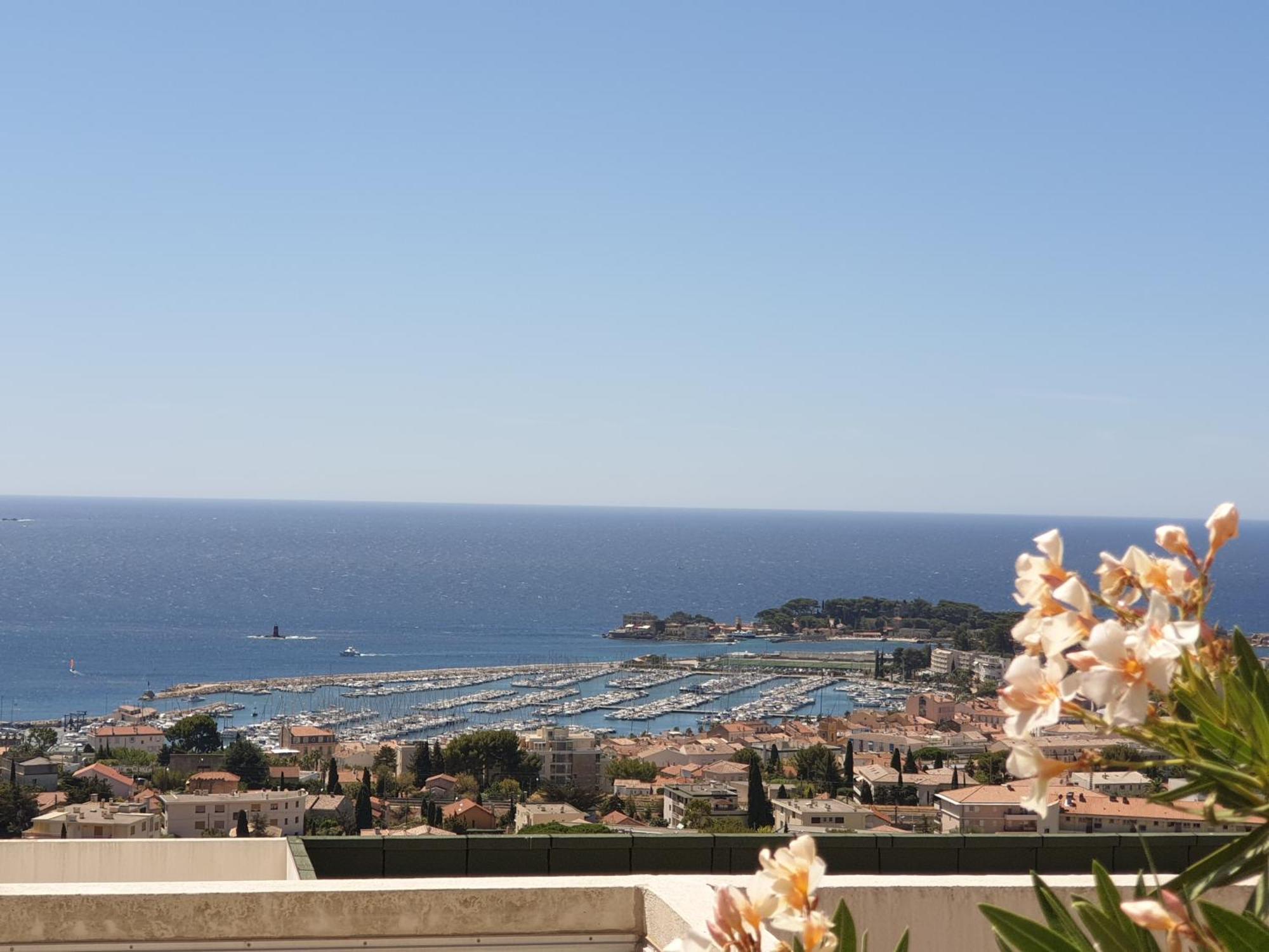 Appartement Vue Epoustouflante Sur & La 2 Pieces, Piscine Confort 4 Etoiles, Tres Calme, Terrasse Spacieuse Sans Vis A Vis, Parking Prive Standing *