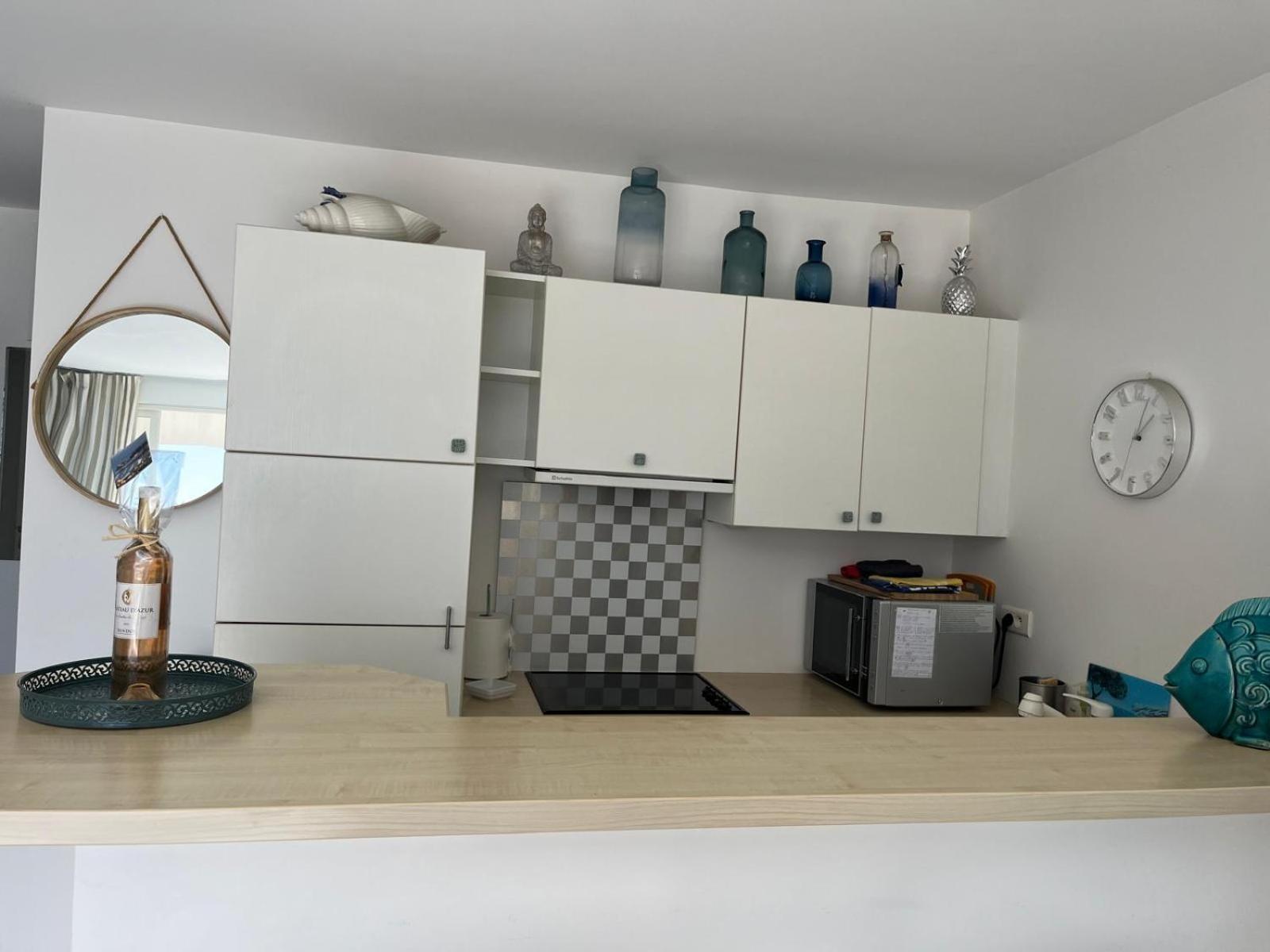 Vue Epoustouflante Sur & La 2 Pieces, Piscine Confort 4 Etoiles, Tres Calme, Terrasse Spacieuse Sans Vis A Vis, Parking Prive Standing Apartamento