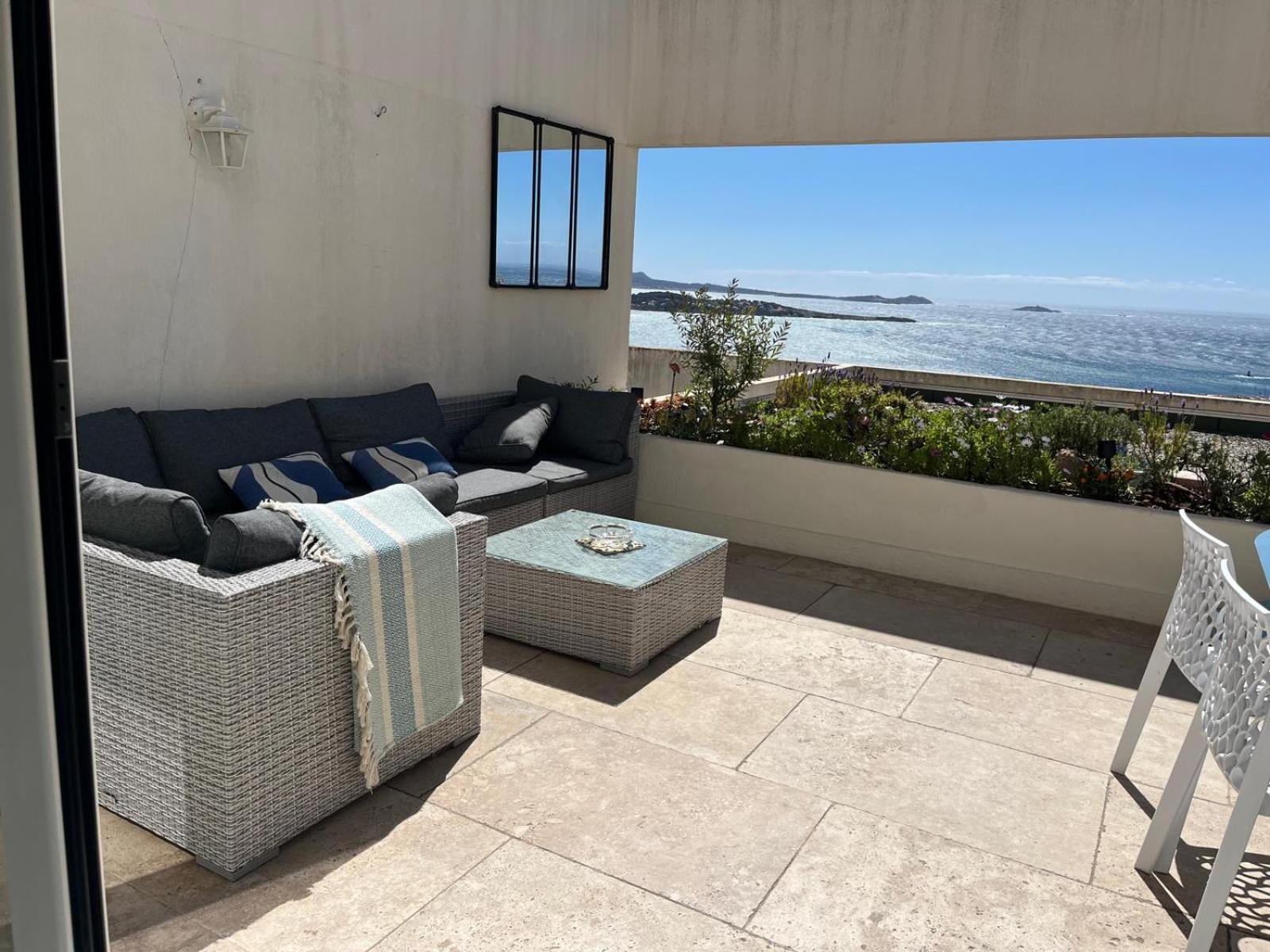 Vue Epoustouflante Sur & La 2 Pieces, Piscine Confort 4 Etoiles, Tres Calme, Terrasse Spacieuse Sans Vis A Vis, Parking Prive Standing